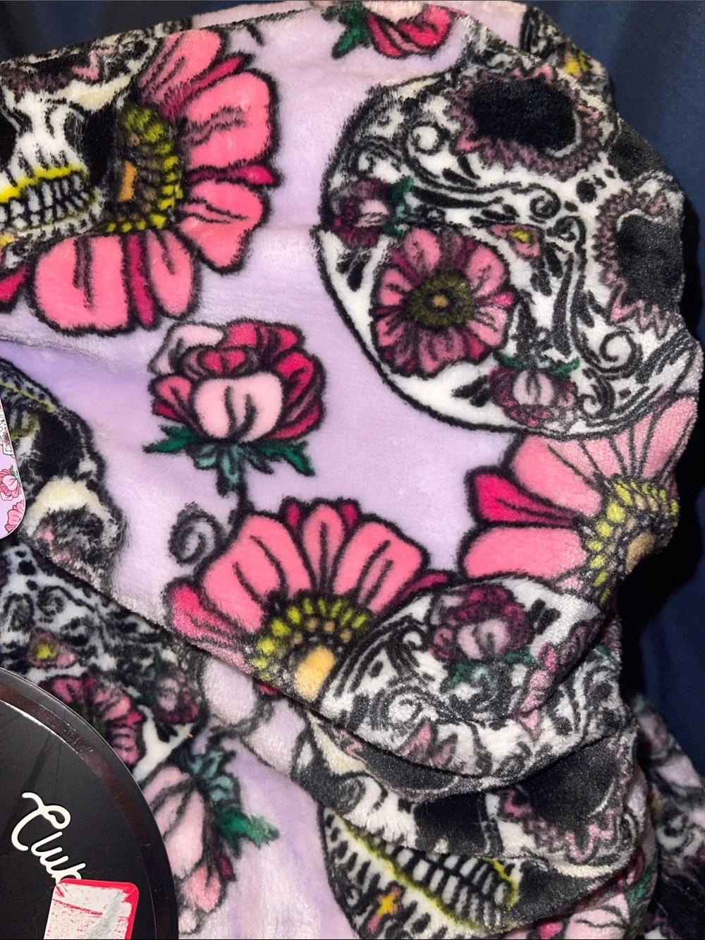 Spooky Babe’s Club - Pink Floral & Skull Plush Blanket - Full/Queen